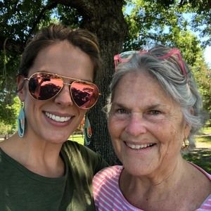 Meet your Posher, Leslie